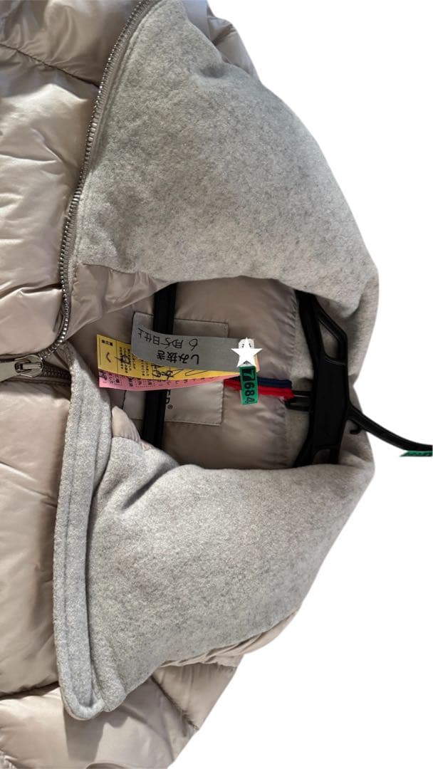 MONCLER レディース　ダウン