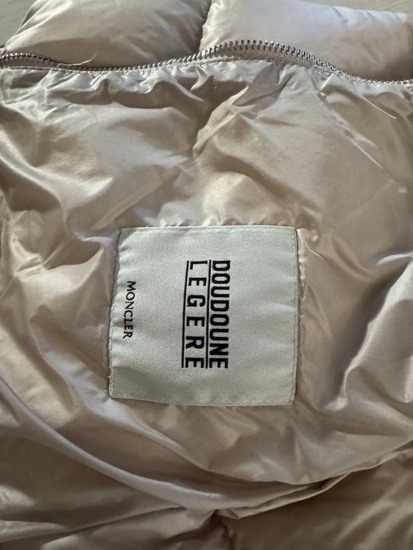 MONCLER レディース　ダウン