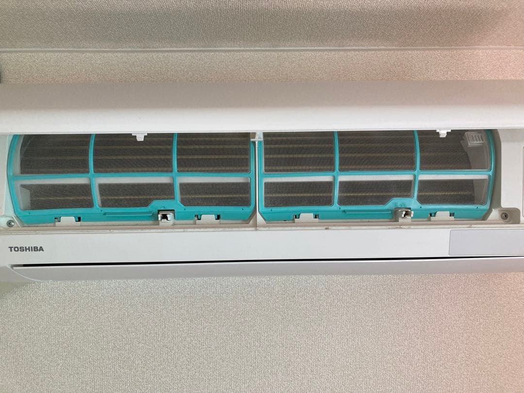 TOSHIBA RAS-H221M 2021年製 エアコン本体 室外機 2022