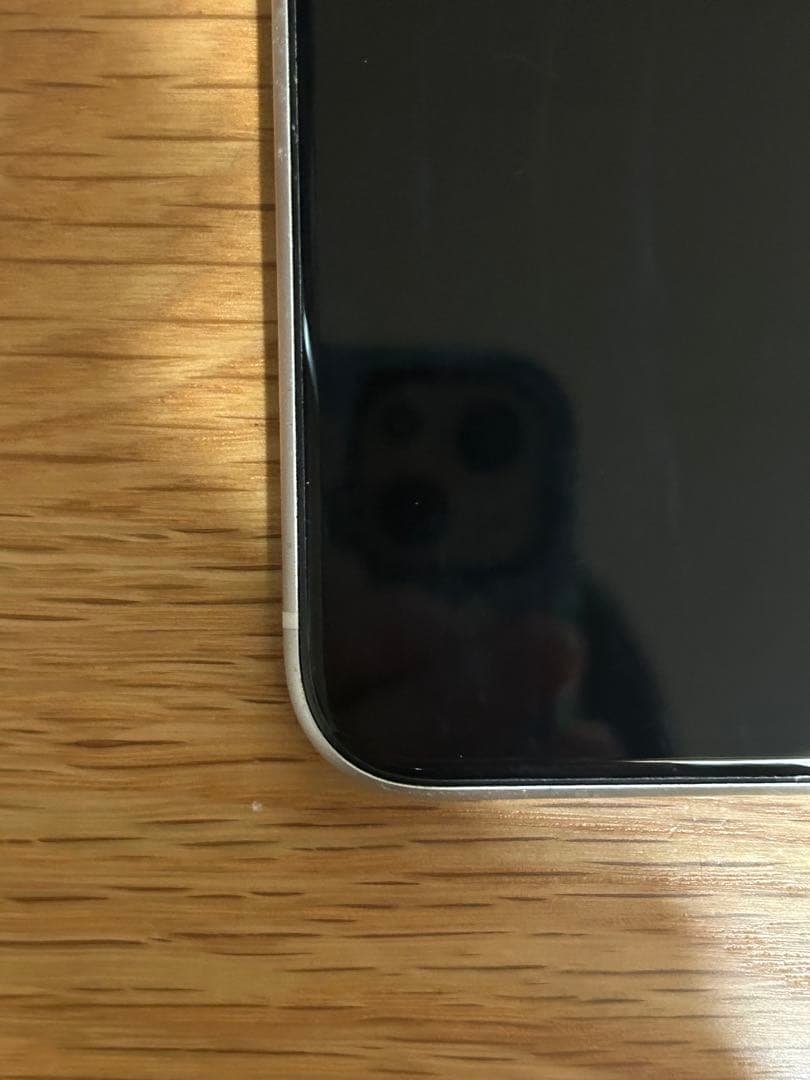 iPhone11 simロックあり