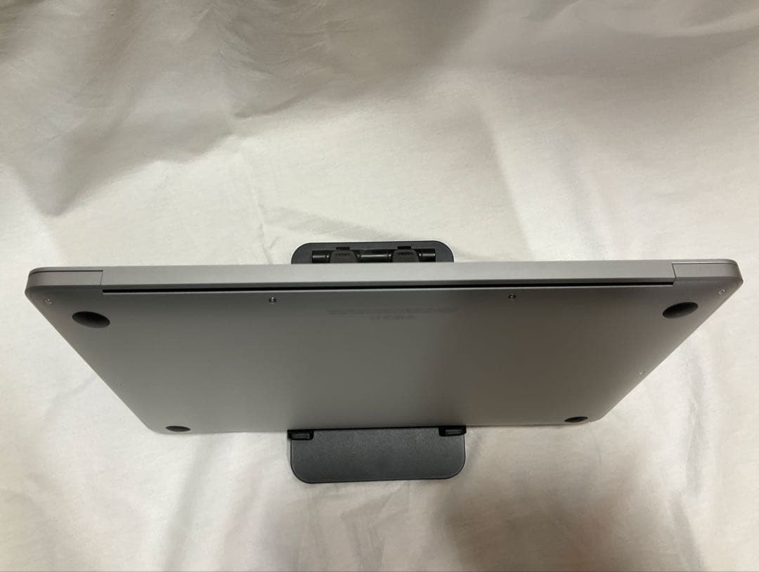 【美品】MacBook Air M1 / バッテリー99% / 充電器未使用