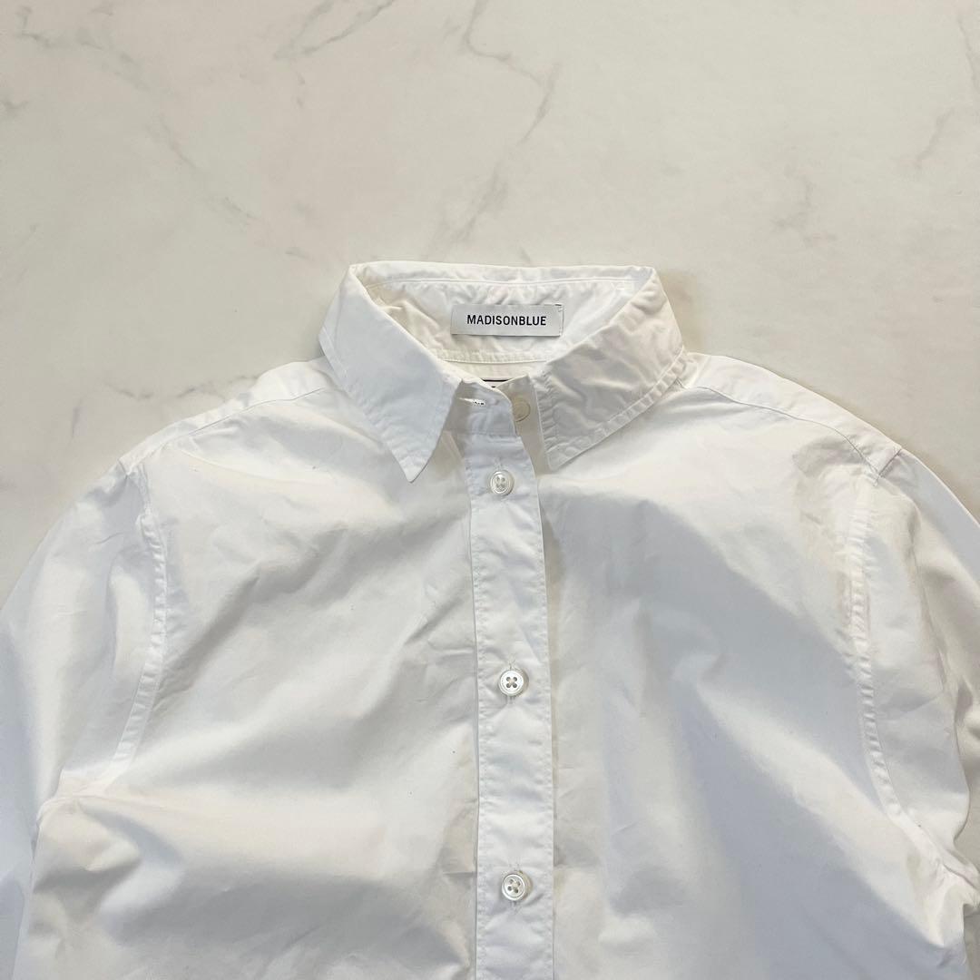 希少02サイズ　マディソンブルー マダムシャツ　B刺繍　ホワイト