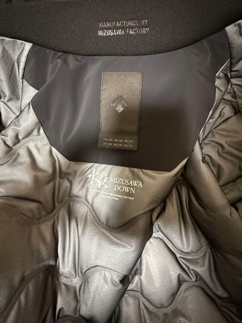 デサント オルテライン 水沢ダウン“インビジブルジャケット　Oサイズ