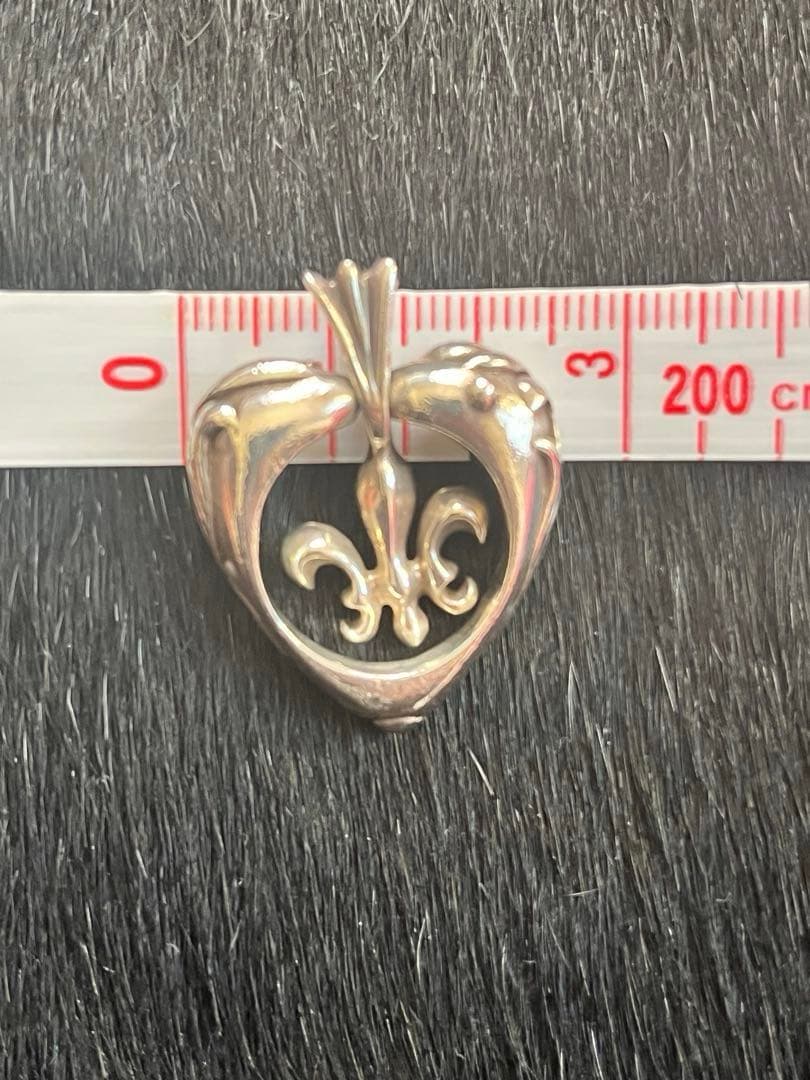 A&G シルバー ハート型ペンダントヘッド