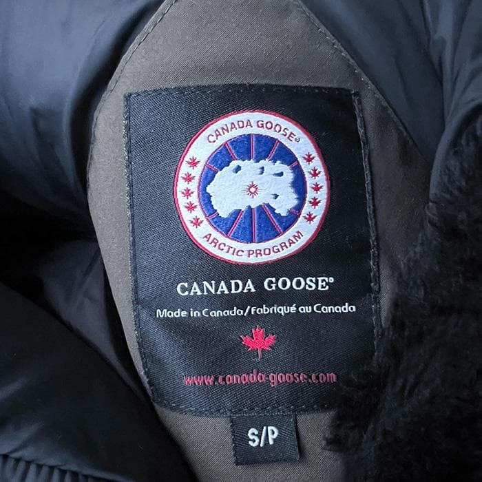 t*e様 カナダグースのダウンコート　ロング丈