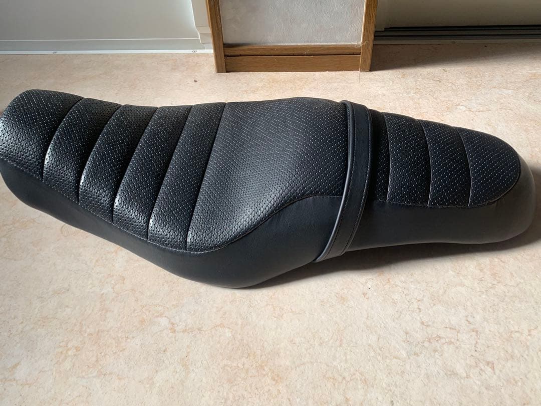 Harley-Davidson スポーツスター 純正シート