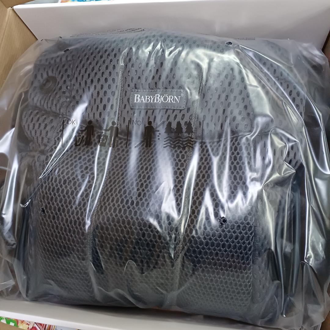 ML101 未使用　ベビービョルン　 メッシュ 抱っこ紐
