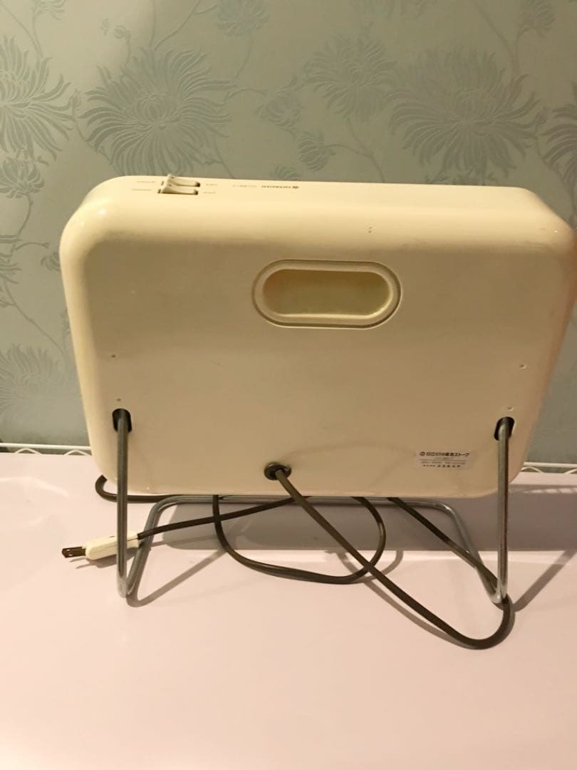 レトロ／アンティーク　昭和電気ストーブ　HITACHI遠赤外線