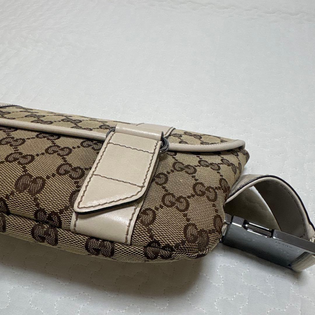 GUCCI GGパターン ボディバッグ・ウエストポーチ