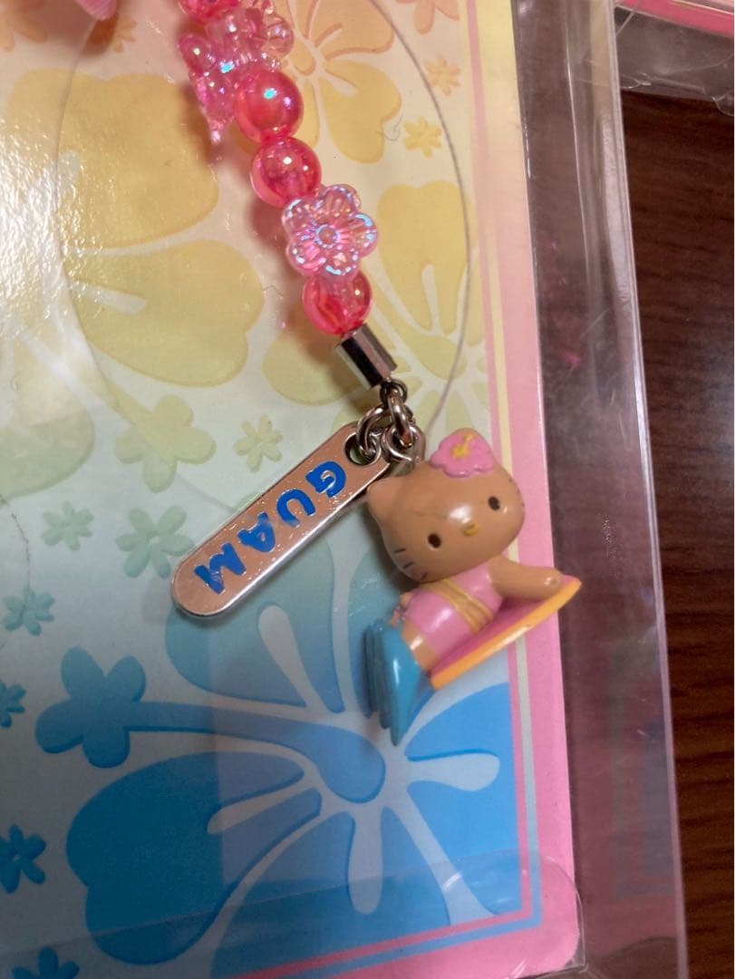 希少 激レア 新品 ご当地 ハローキティ ハワイ グアム 日焼け ストラップ
