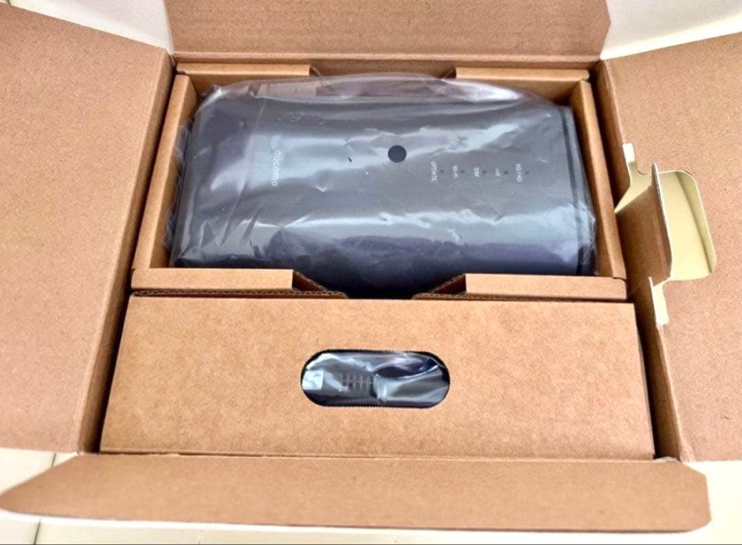 ★新品未使用品★ docomo  5G HR02ダークグレー