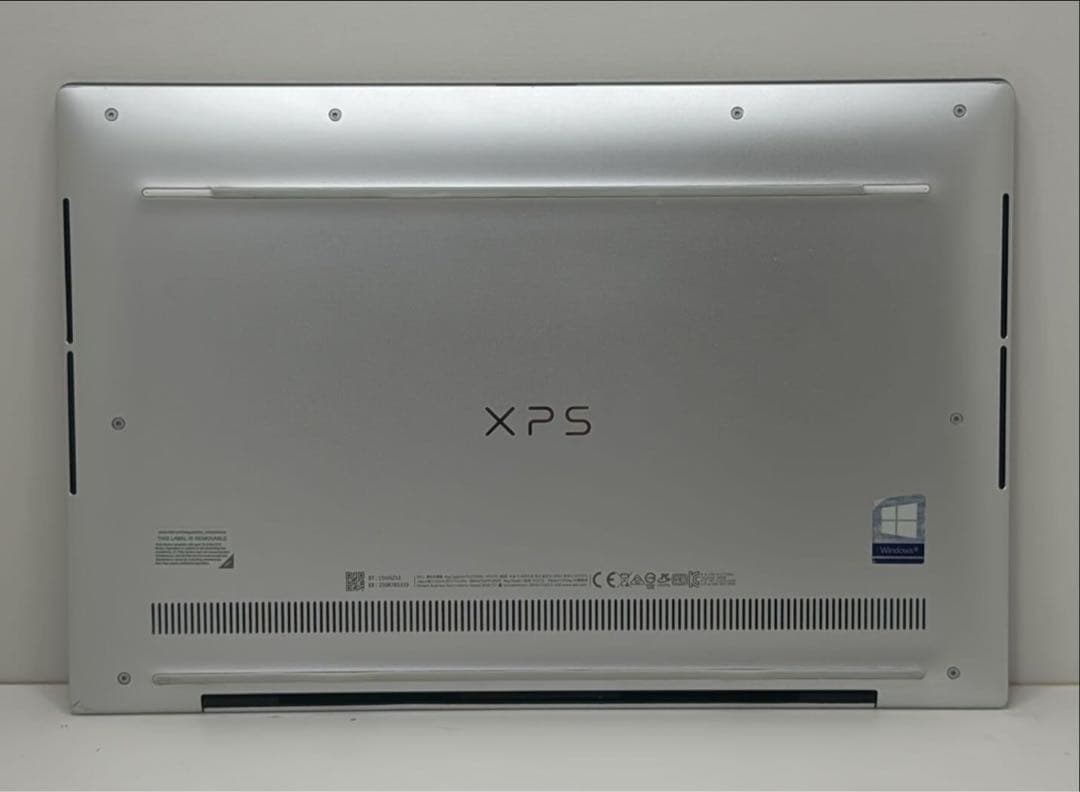 Windowsノート本体 Dell XPS 13 9300