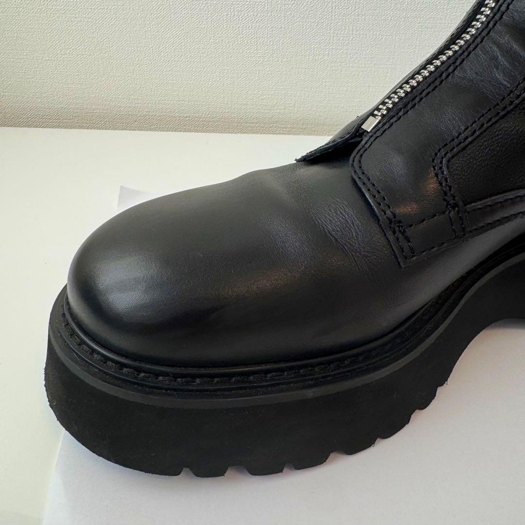 美品 スタッカート ショートブーツ 厚底 センタージップ 黒レザー