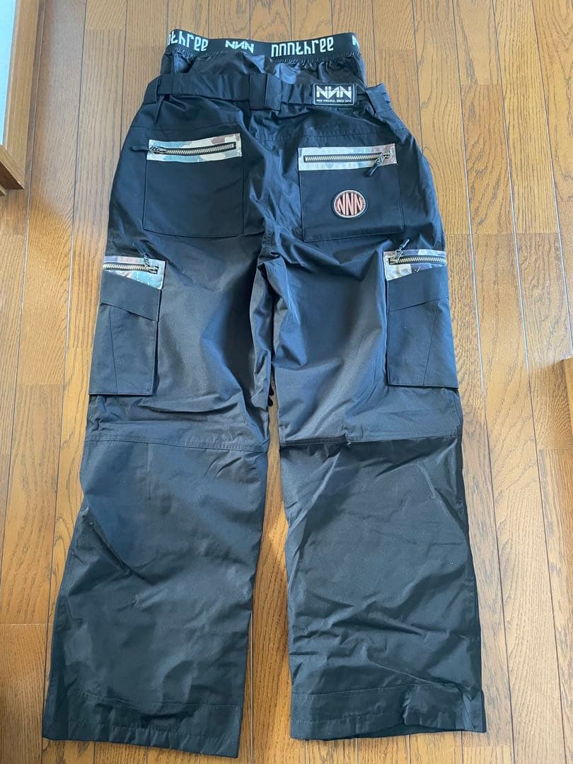 エヌスリー NNN 韓国スノーボードパンツ 黒