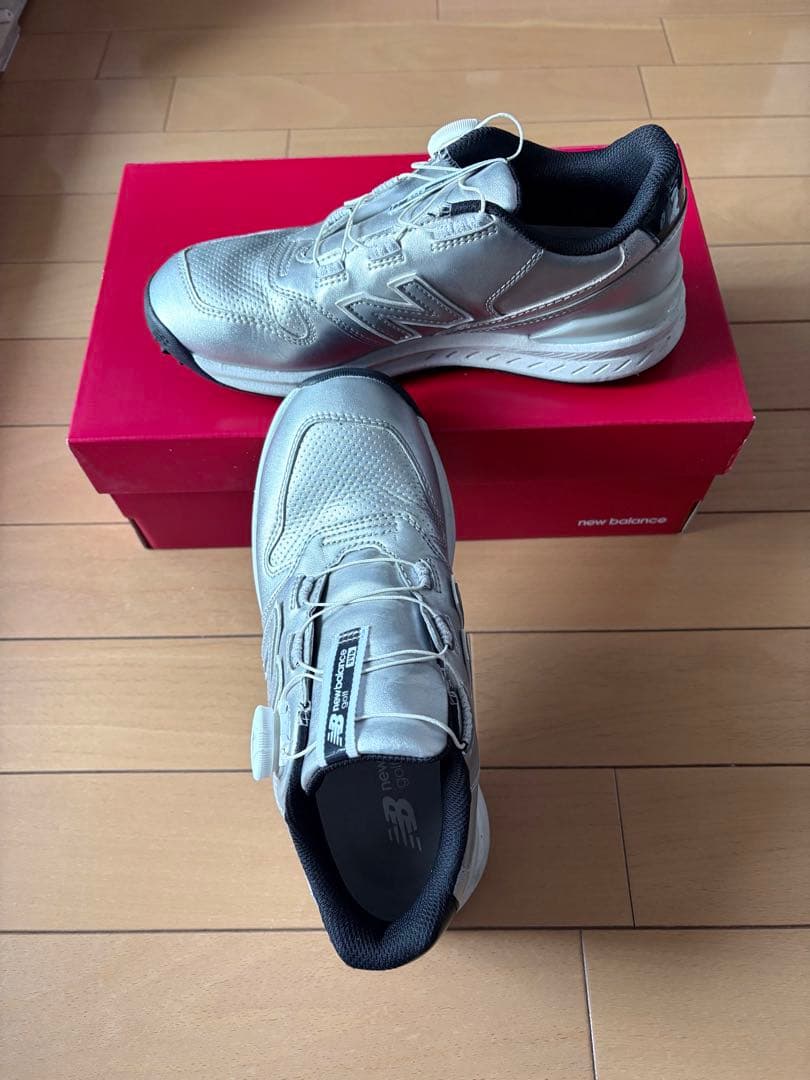 ニューバランス　ゴルフシューズ　レディース