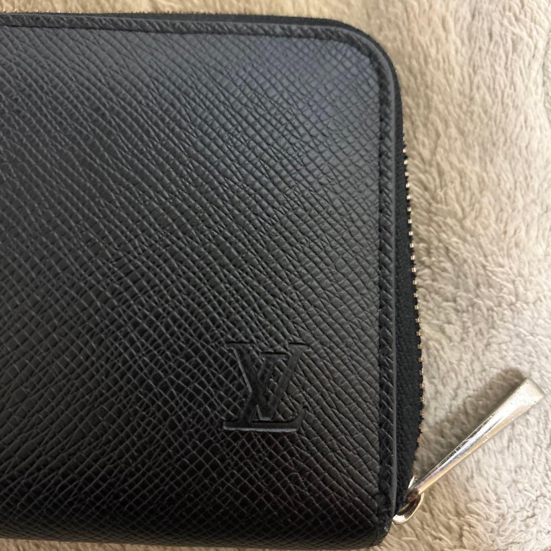 Louis Vuitton ブラック 長財布 エピレザー