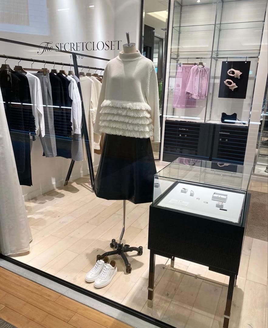 シクラス⭐︎フリンジニット⭐︎アイボリー