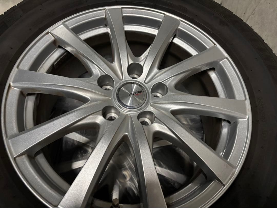 【送料込み】スタッドレス　17インチ ホイールセット (ハリヤー60)