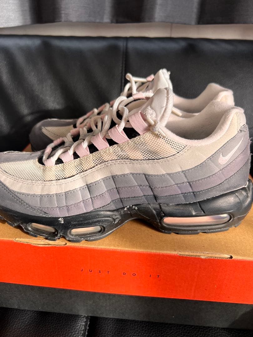 最安値Nike Air Max 95 \"Gunsmoke/Pink Foam\"