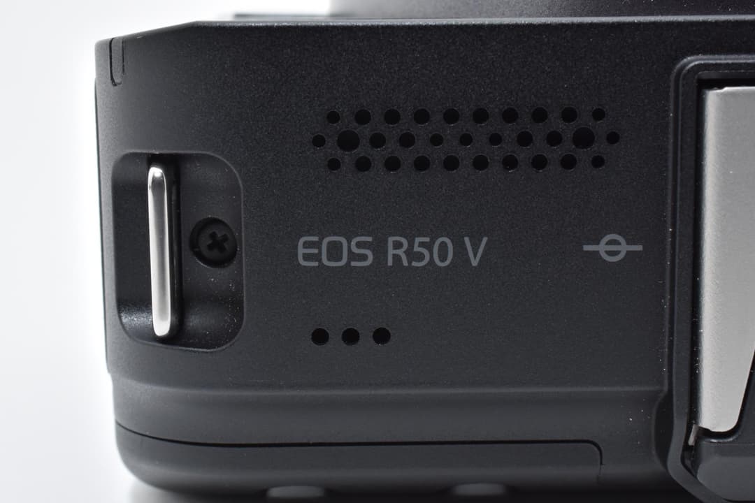 ■ほぼ新品■ CANON キヤノン EOS R50V #C694