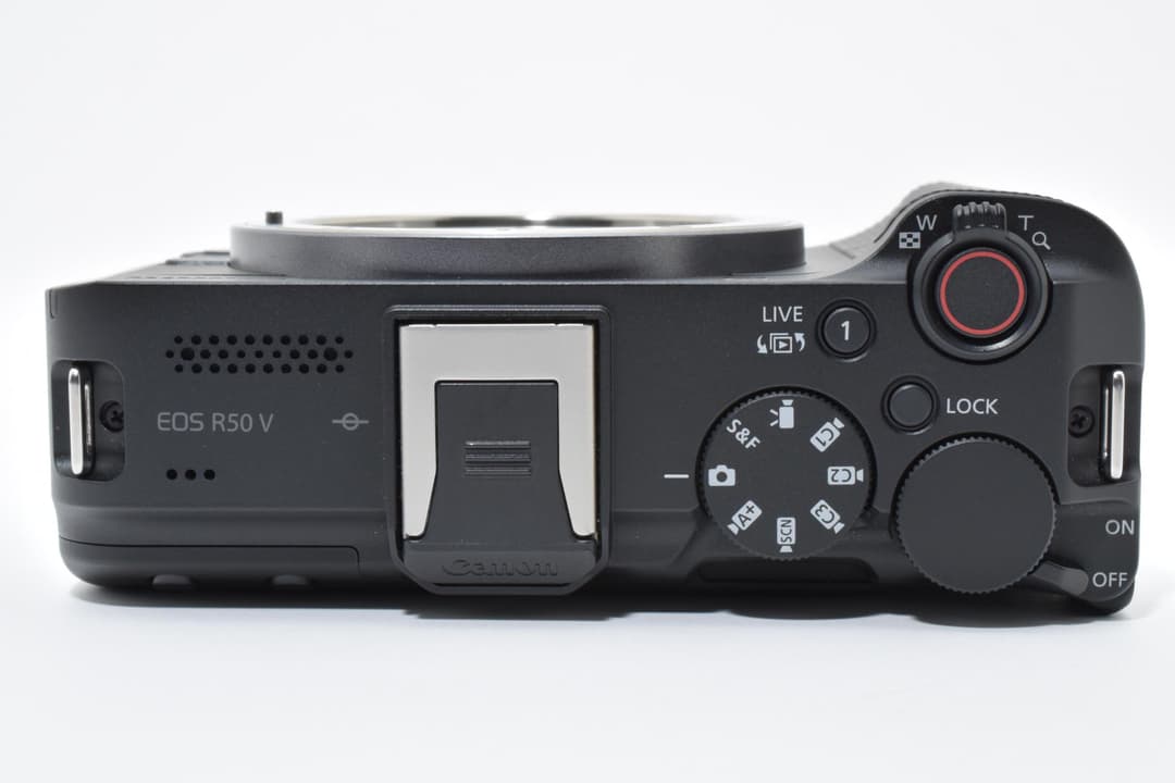 ■ほぼ新品■ CANON キヤノン EOS R50V #C694