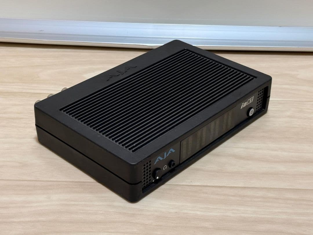 AJA IOXT プロ仕様の映像・音声入出力デバイス本体