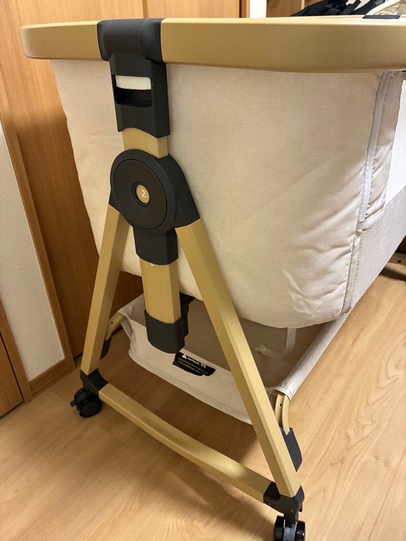 【美品】HZDMJ ベビーベッド【人気色カーキ】