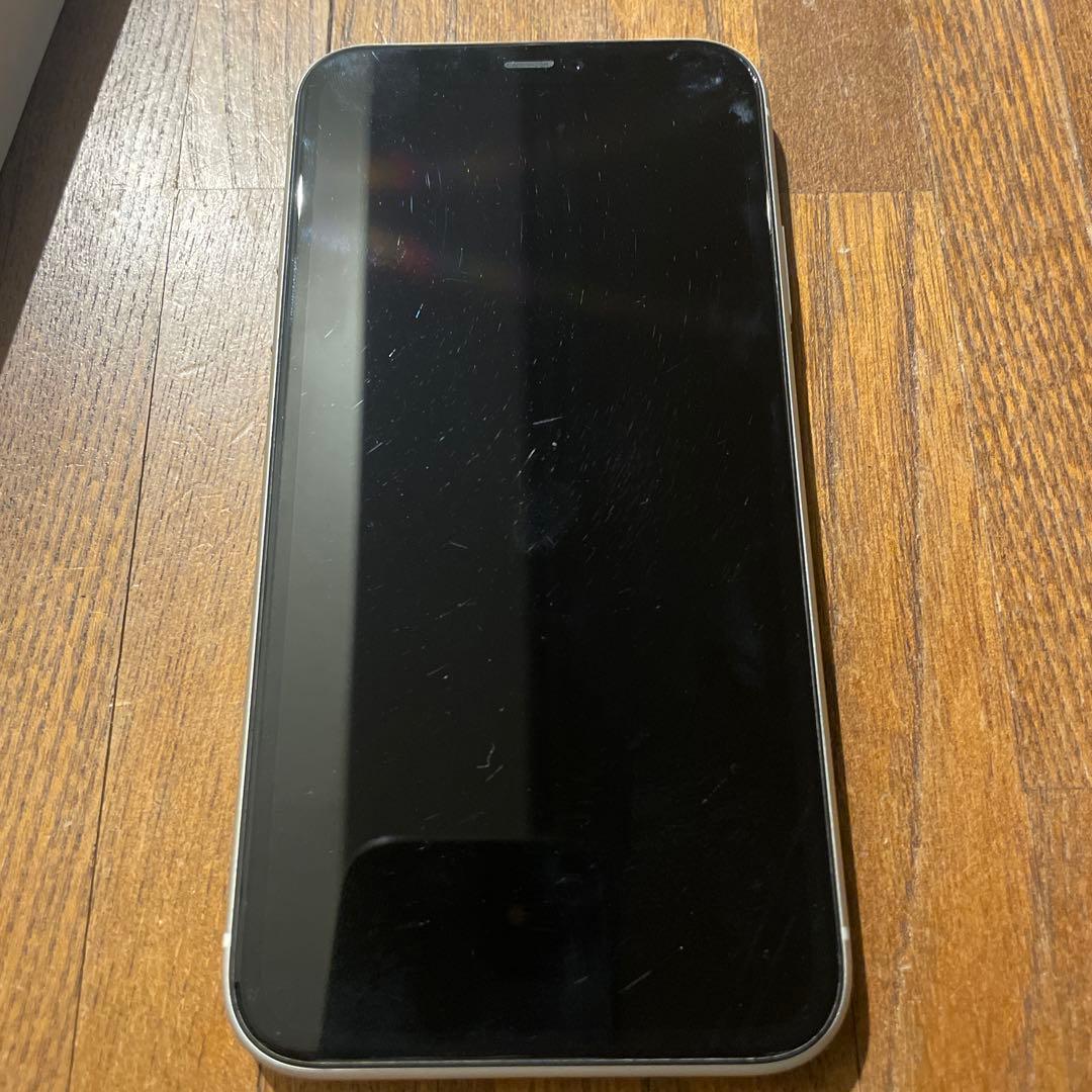 Apple iPhone 11 ホワイト 本体　128GB