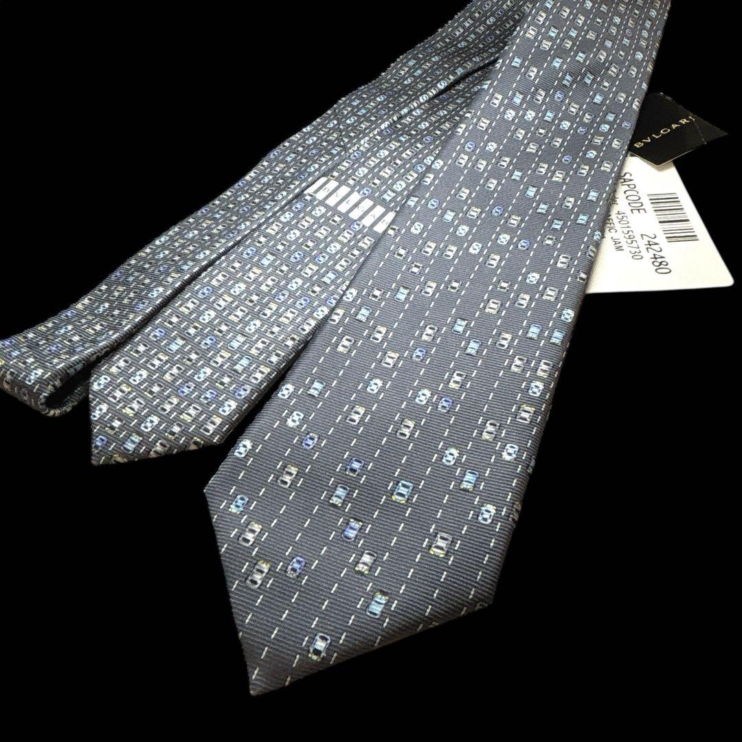 未使用 箱付 BVLGARI ブルガリ ネクタイ 車柄 イベント 年末年始