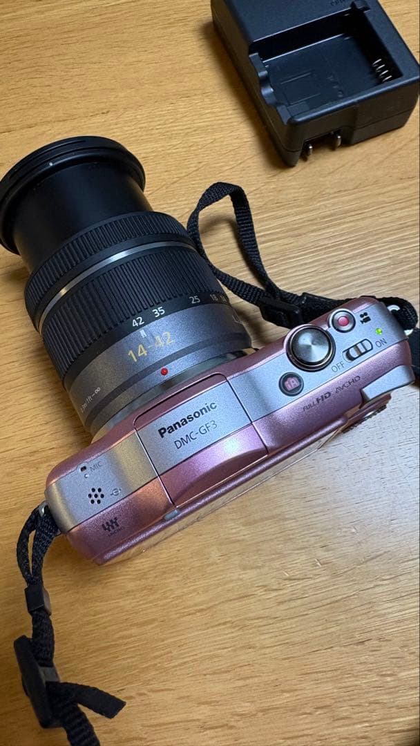 美品♫ 希少！　全て揃ってます　Panasonic LUMIX DMC-GF3