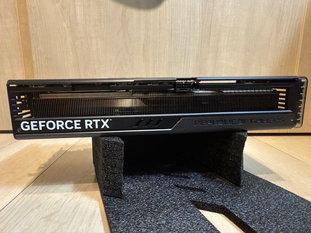 グラフィックボード・グラボ・ビデオカード ASUS ROG STRIX RTX 4080 SUPER 16GB