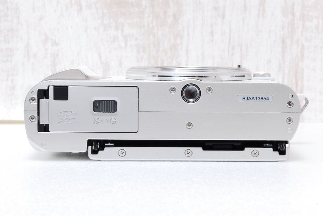 ❤️美品❤️箱付❤️ショット数僅か❤️ OLYMPUS E-PL10 ダブルレンズ