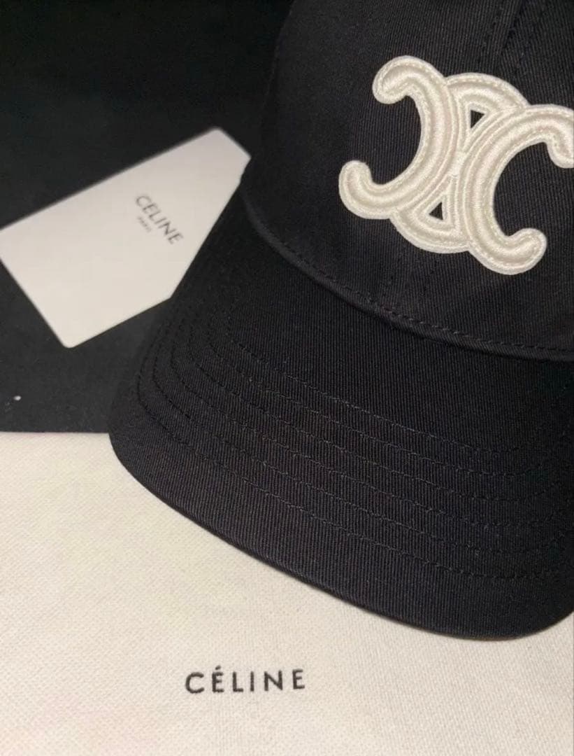 〝1日のみの出品〟CELINE トリオンフキャップ　セリーヌ　ロゴ　男女兼用