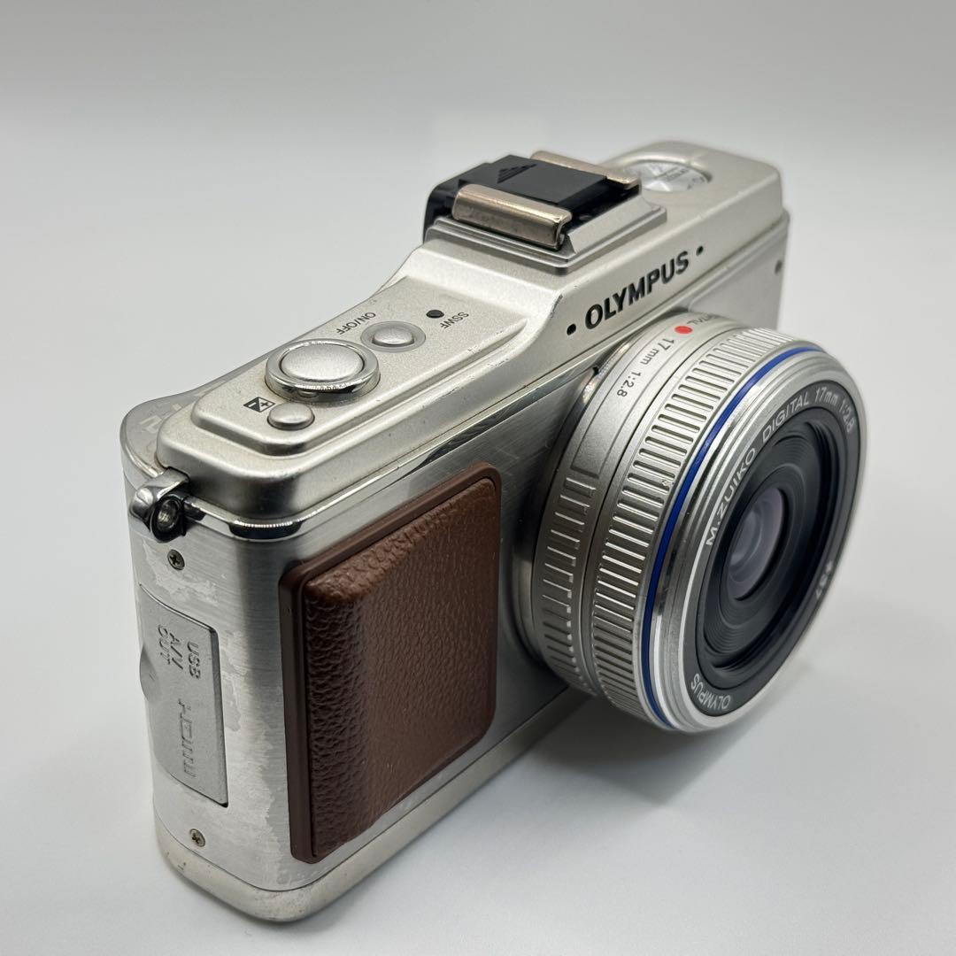 オリンパス E-P2 17mm 1:2.8 パンケーキレンズ付