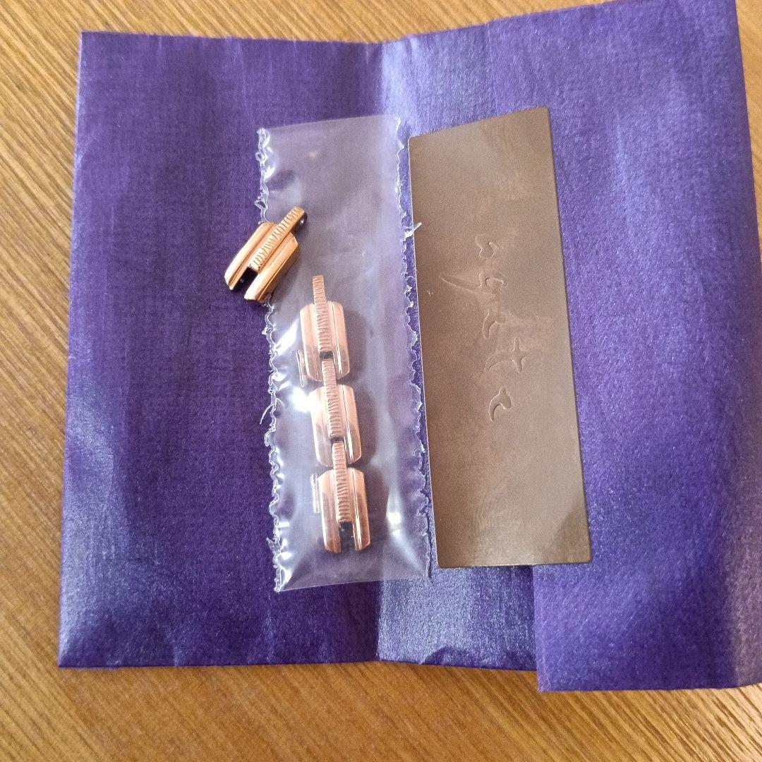 agete ゴールド 腕時計 ソーラー