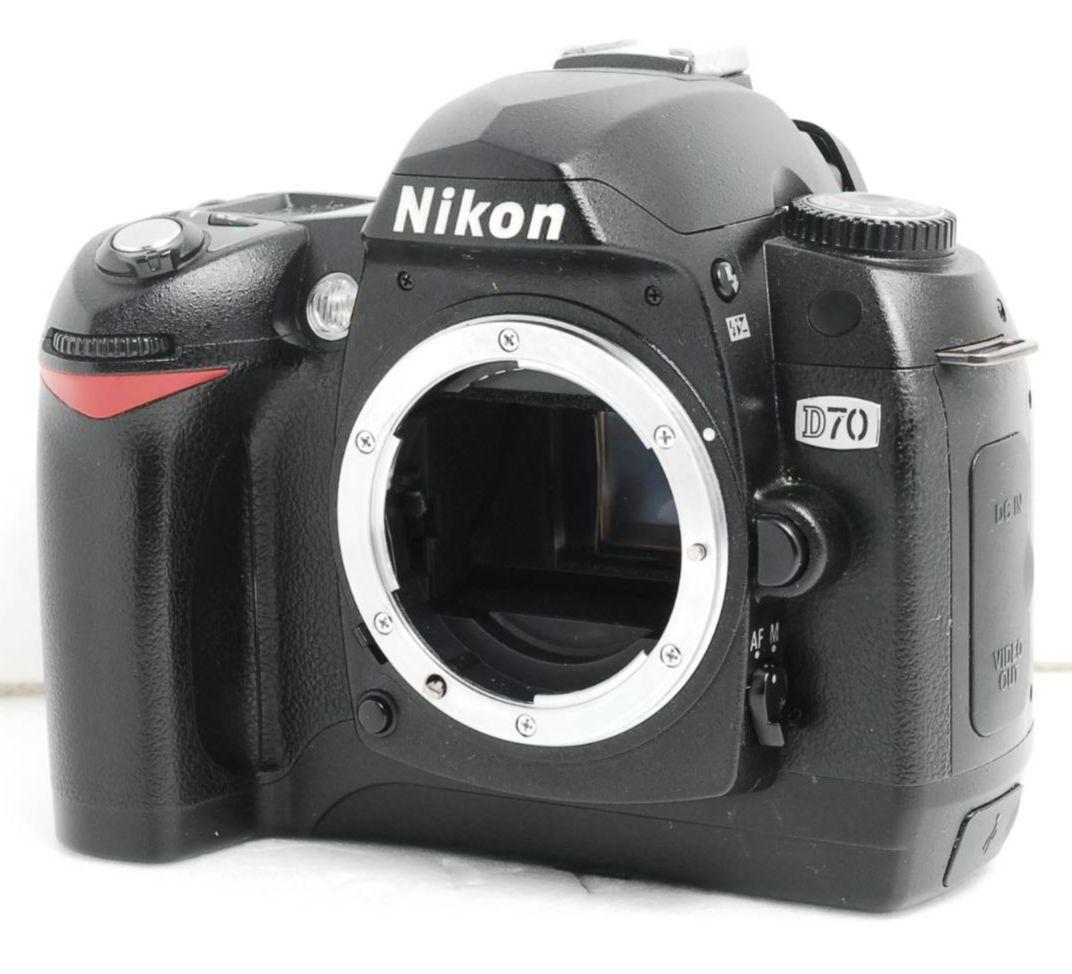 NIKON　D70　初心者⚡️広角から望遠まで　一眼レフ⚡️ニコン⚡️望遠