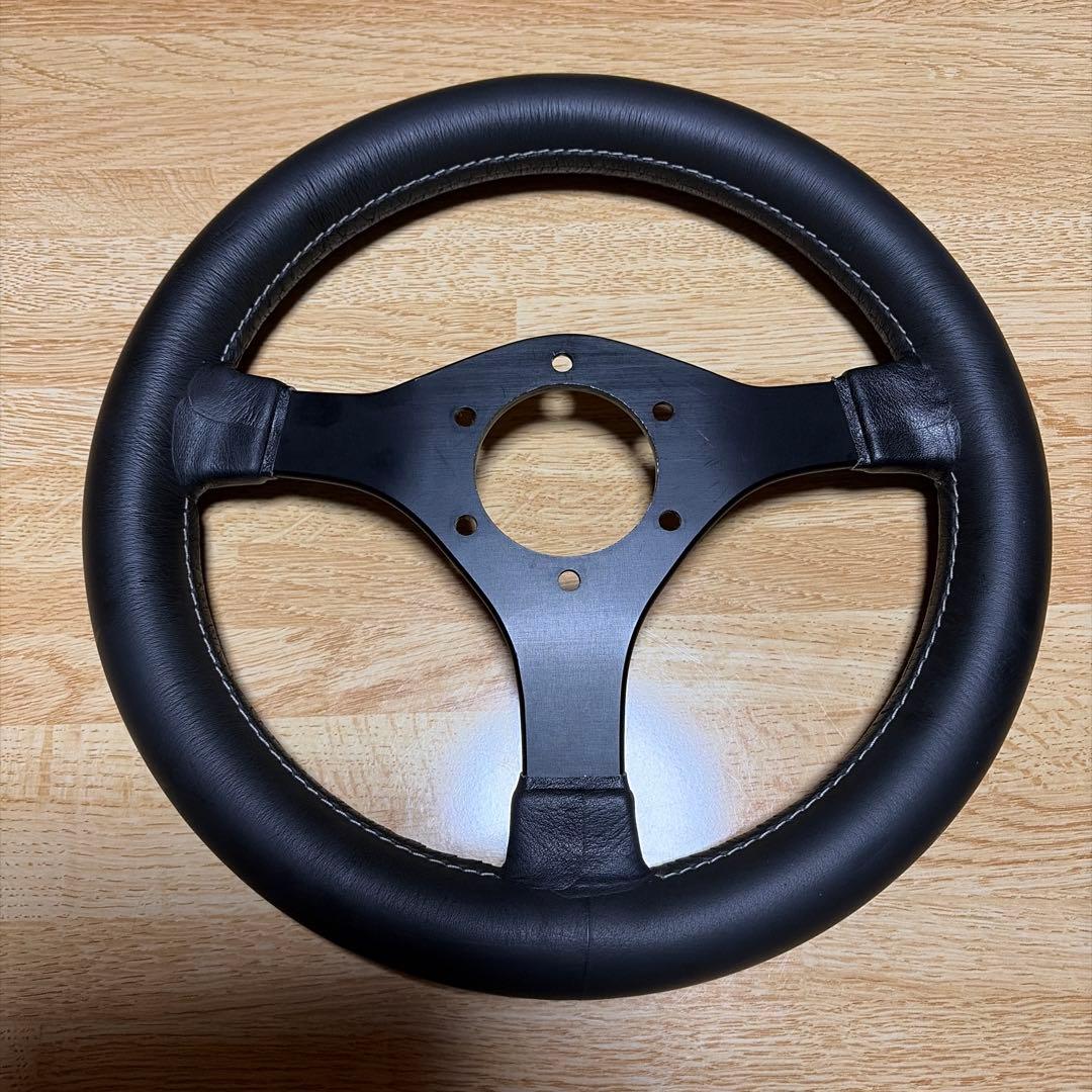 黒レザー　φ30ステアリング