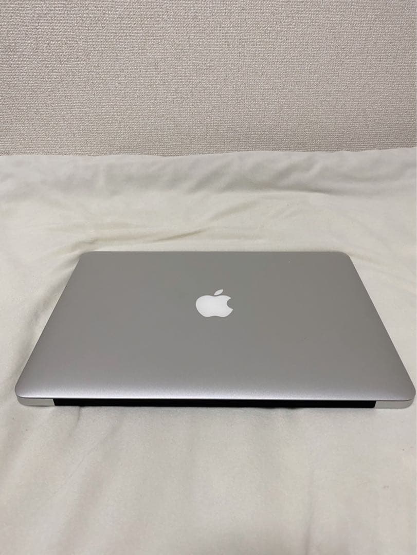 【バッテリー新品】MacBook Air 13