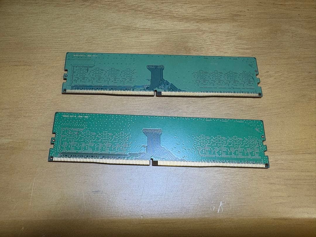 動作確認済　Samsung DDR4 8GB×2＝16GB メモリー pc4