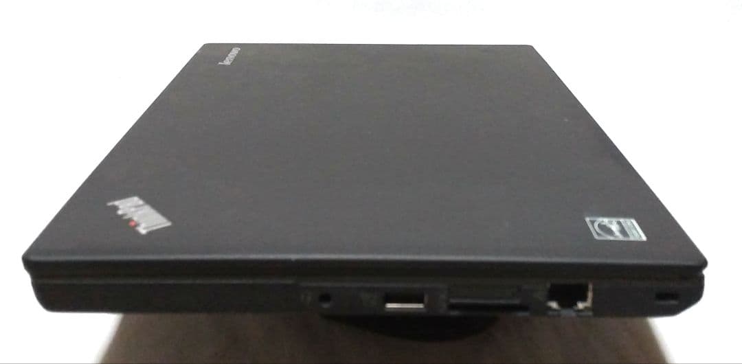 X250のシステムボードを搭載したThinkPad X240（8G／512G）