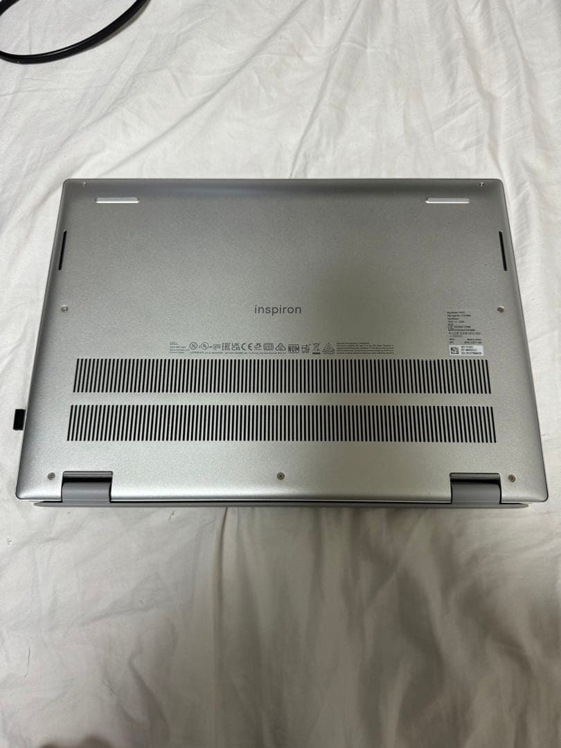 DELL ノートパソコン　シルバー　デル　insprin 14 5425