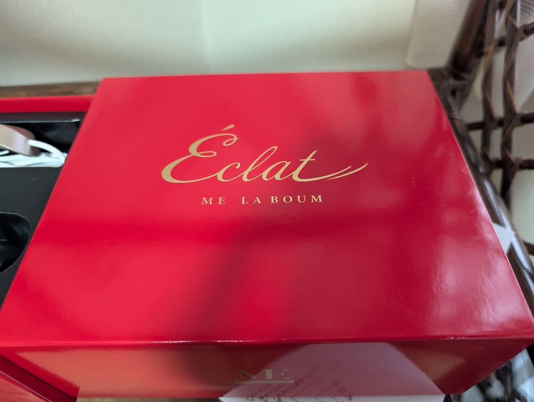 Éclat 　ラボンエクラ美顔器 ゴールド