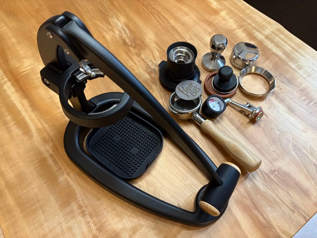 手動エスプレッソマシン Flair 58：希望でNano Foamerなど付属