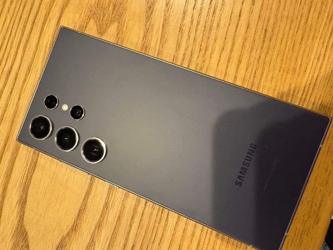 Samsung Galaxy S24 Ultra 256GB 韓国版