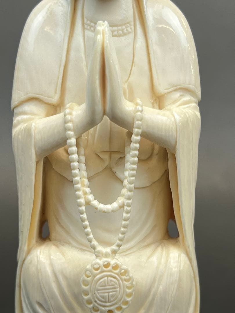 極上観音像　置物　高さ約18㎝/250g 送料込み￼