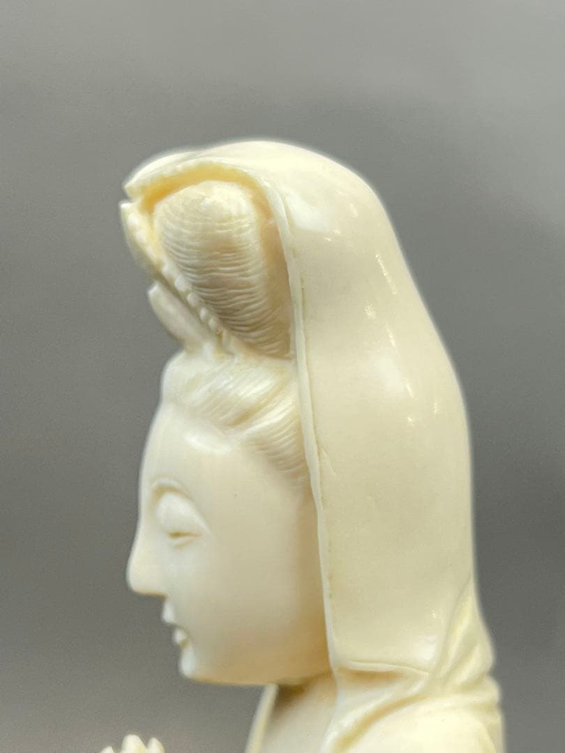 極上観音像　置物　高さ約18㎝/250g 送料込み￼