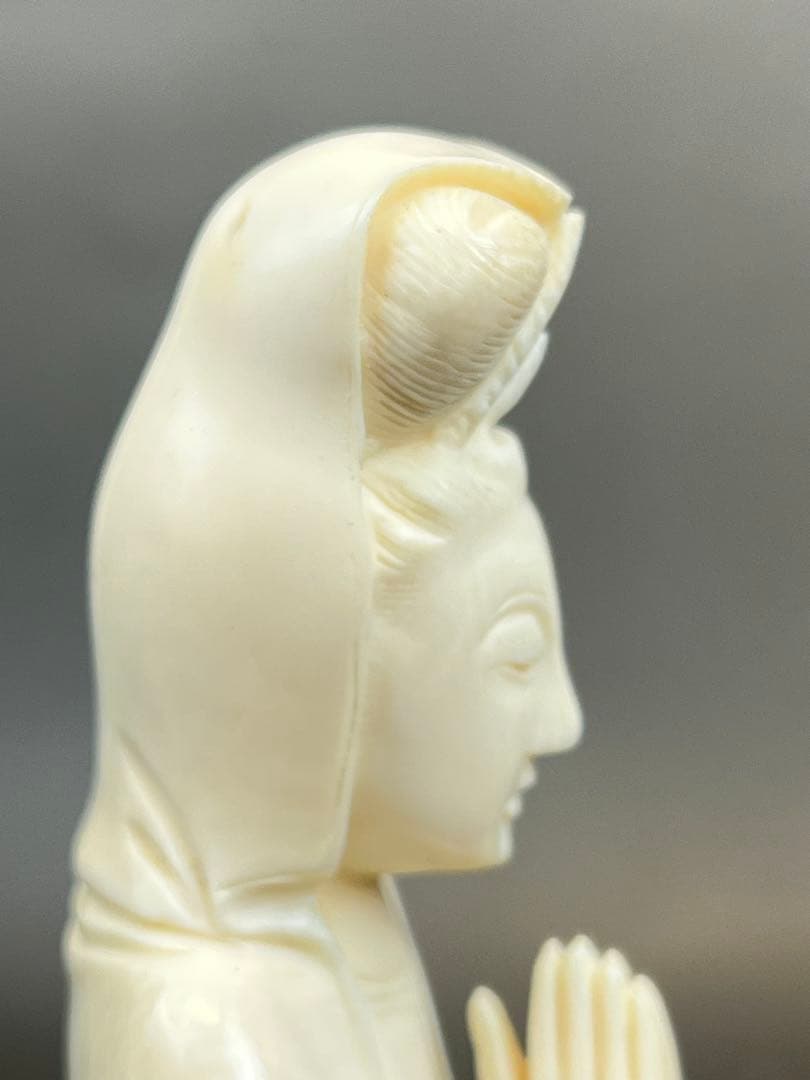 極上観音像　置物　高さ約18㎝/250g 送料込み￼