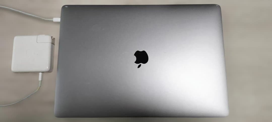 MacBook Pro 2019 Retinaディスプレイ 16インチ 16GB