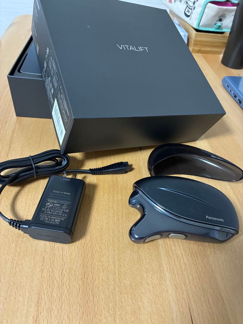 Panasonic VITALIFT 美顔器 EH-SR95