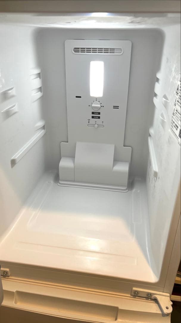 SHARP シャープ 両開き冷蔵庫152L (2022年製SJD15HW)